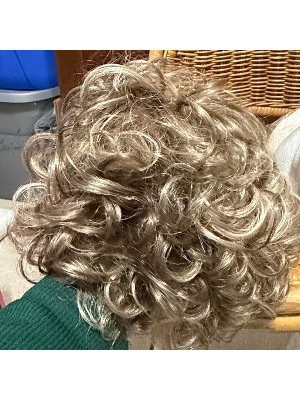 NWT- Stylish Curly Blonde Wig soft stretch #0021 - Picture 10 of 11